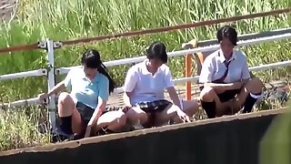 Nezbedné japonsko teenky čúrať